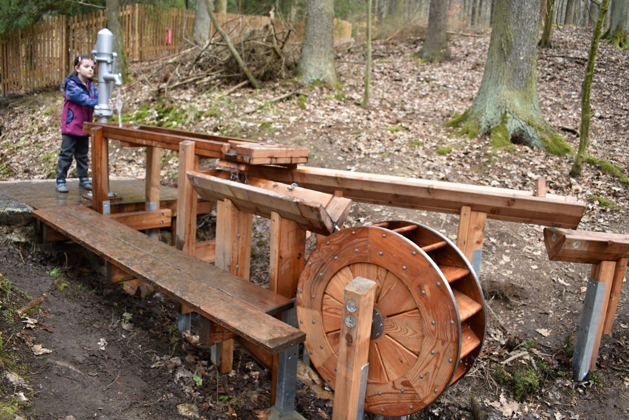 Park miniatur mlýnky Brand jsou kousek od Rabštejna